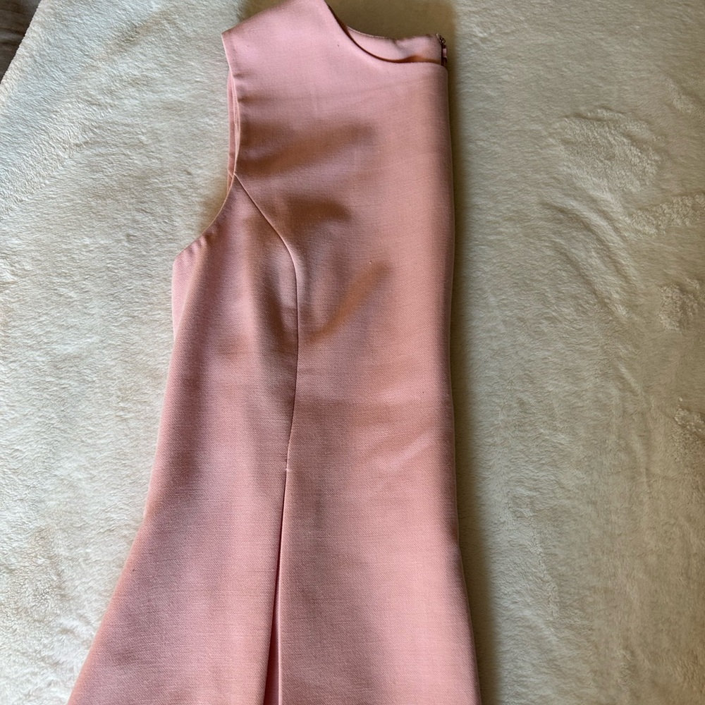 DVF formal top